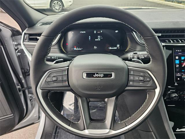 new 2025 Jeep Grand Cherokee car, priced at $38,749