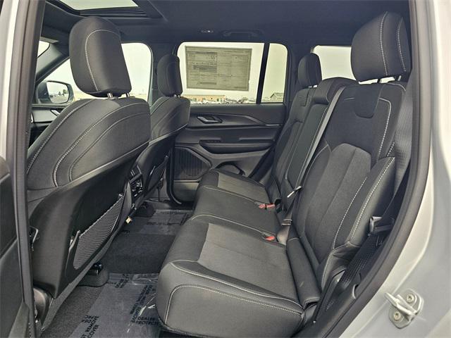 new 2025 Jeep Grand Cherokee car, priced at $38,749