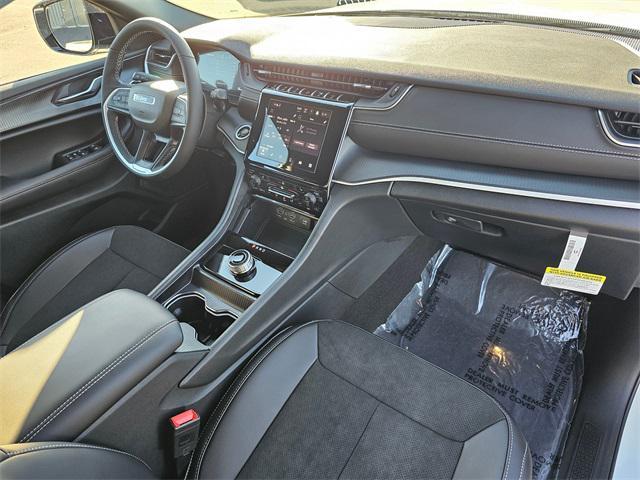 new 2025 Jeep Grand Cherokee car, priced at $41,749