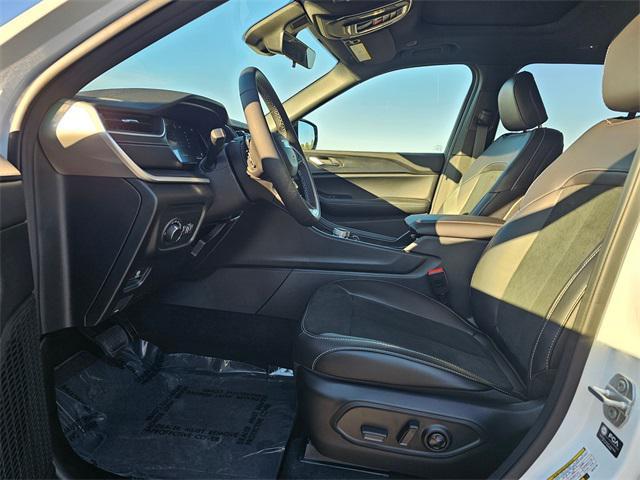 new 2025 Jeep Grand Cherokee car, priced at $41,749