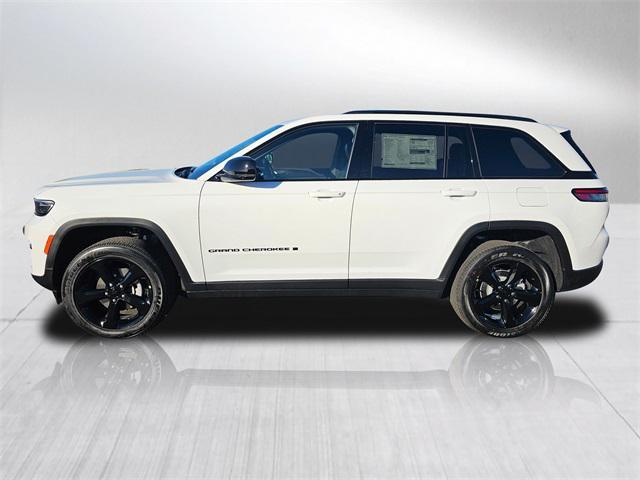 new 2025 Jeep Grand Cherokee car, priced at $41,749
