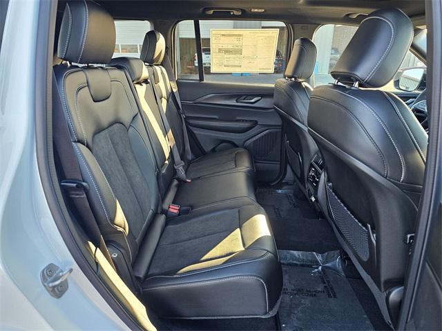 new 2025 Jeep Grand Cherokee car, priced at $41,749