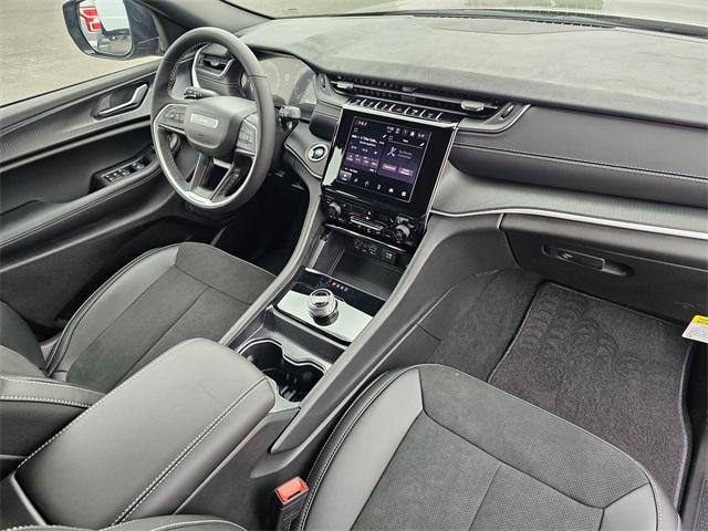 new 2025 Jeep Grand Cherokee L car, priced at $45,499