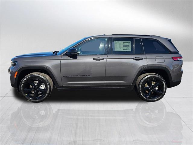 new 2025 Jeep Grand Cherokee car, priced at $49,749