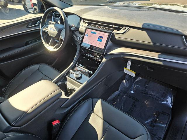 new 2025 Jeep Grand Cherokee car, priced at $49,749