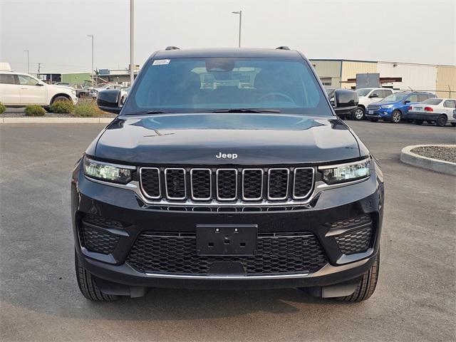 new 2025 Jeep Grand Cherokee car, priced at $40,345