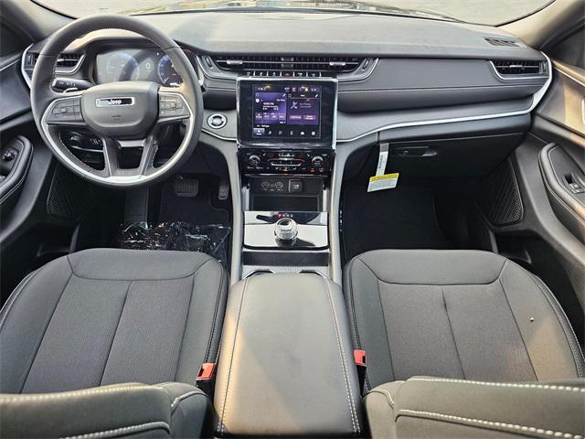 new 2025 Jeep Grand Cherokee car, priced at $40,345