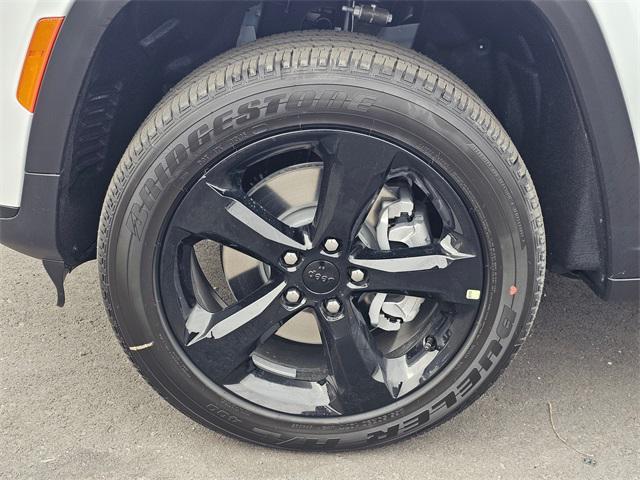 new 2025 Jeep Grand Cherokee L car, priced at $44,499