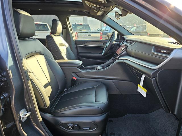 new 2025 Jeep Grand Cherokee L car, priced at $53,500