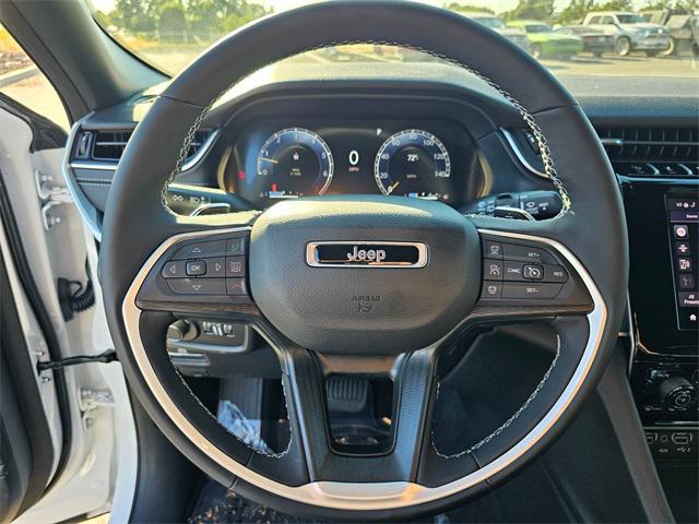 new 2025 Jeep Grand Cherokee car, priced at $43,250