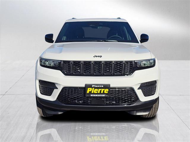 new 2025 Jeep Grand Cherokee car, priced at $43,250