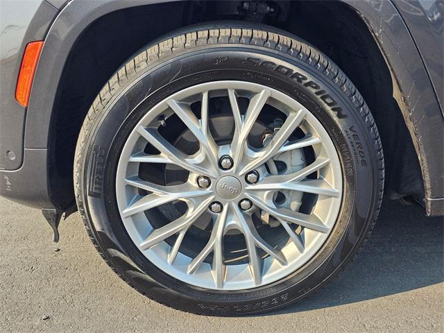 used 2023 Jeep Grand Cherokee car, priced at $40,991