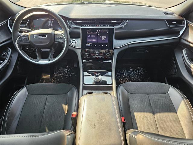 used 2025 Jeep Grand Cherokee car, priced at $38,967