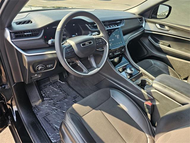used 2025 Jeep Grand Cherokee car, priced at $38,967