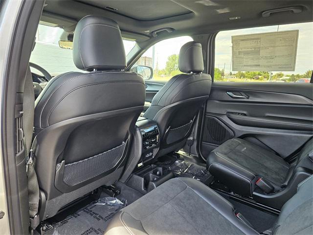 new 2025 Jeep Grand Cherokee L car, priced at $45,918