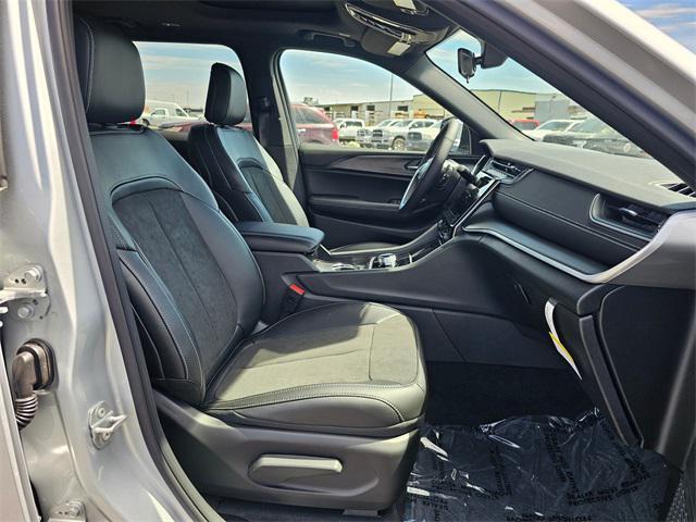 new 2025 Jeep Grand Cherokee L car, priced at $45,918