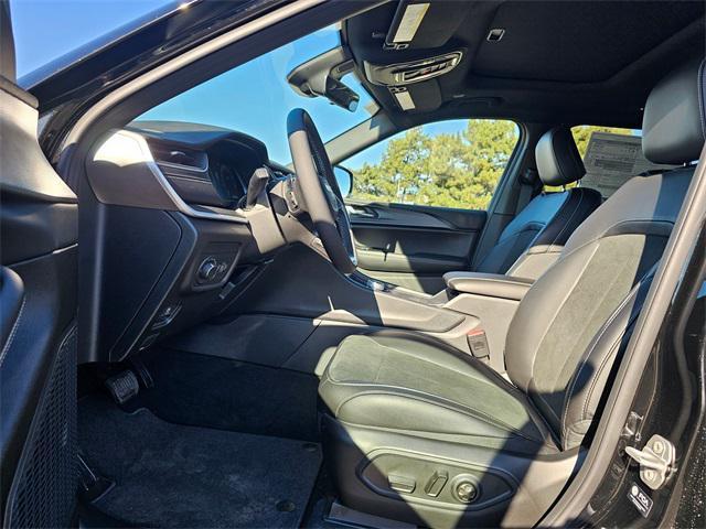 new 2025 Jeep Grand Cherokee L car, priced at $46,556