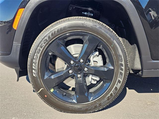 new 2025 Jeep Grand Cherokee L car, priced at $46,556