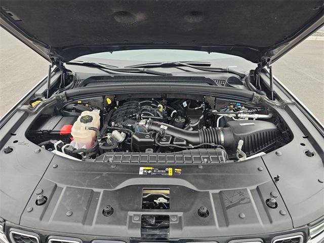 used 2024 Jeep Grand Cherokee car, priced at $39,639