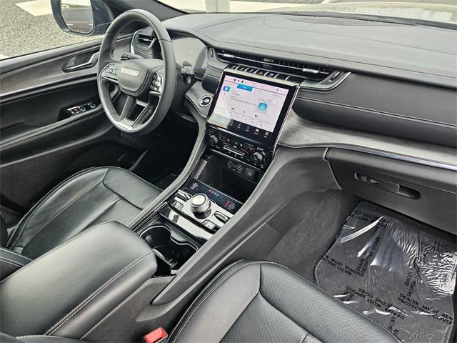 used 2024 Jeep Grand Cherokee car, priced at $39,639