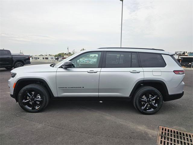 new 2025 Jeep Grand Cherokee L car, priced at $45,499