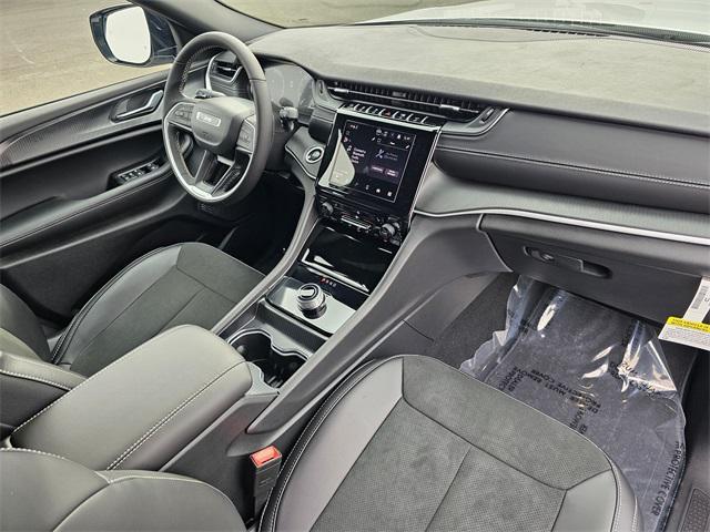 new 2025 Jeep Grand Cherokee L car, priced at $45,499