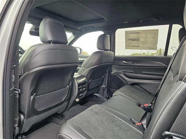 new 2025 Jeep Grand Cherokee L car, priced at $45,499