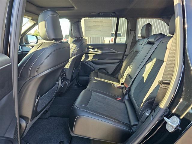new 2025 Jeep Grand Cherokee car, priced at $43,749
