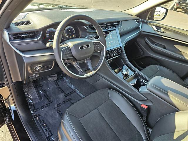 new 2025 Jeep Grand Cherokee car, priced at $43,749