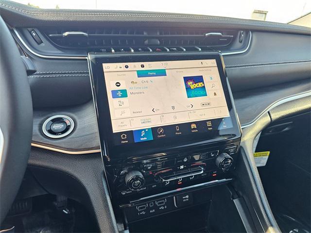 new 2025 Jeep Grand Cherokee L car, priced at $52,500