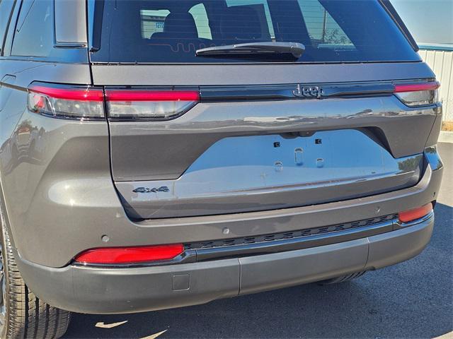 new 2025 Jeep Grand Cherokee car, priced at $44,846