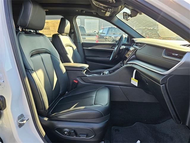 new 2025 Jeep Grand Cherokee car, priced at $51,303