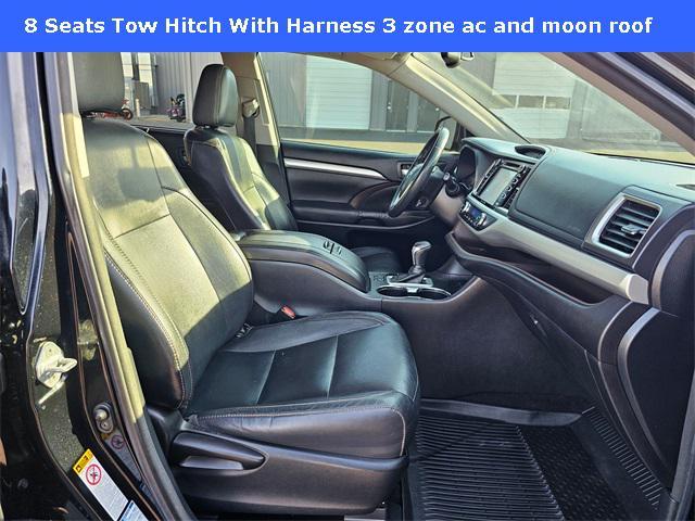 used 2016 Toyota Highlander car, priced at $19,733