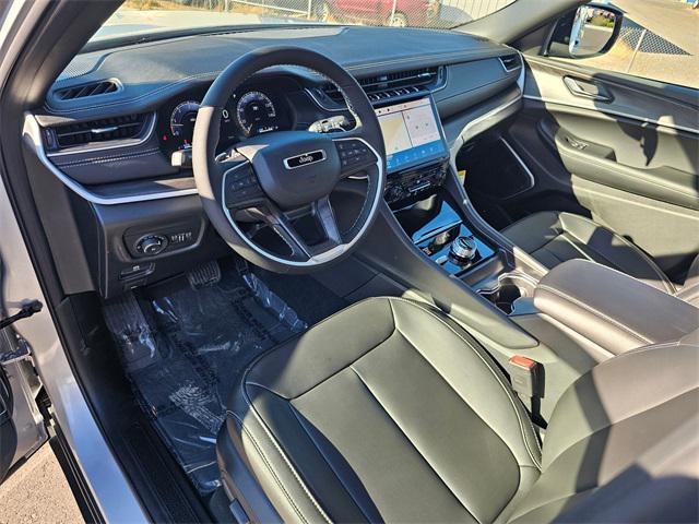 new 2025 Jeep Grand Cherokee car, priced at $51,641