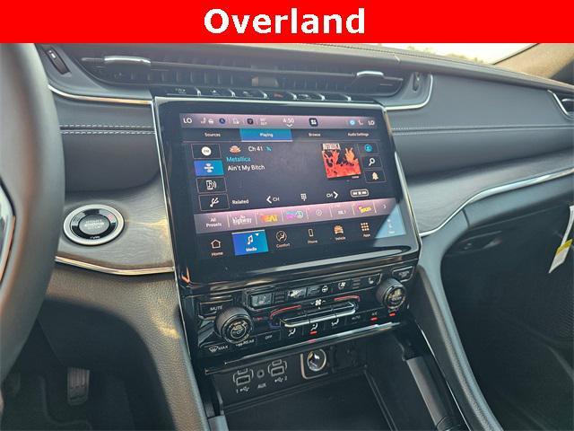 new 2025 Jeep Grand Cherokee car, priced at $58,749