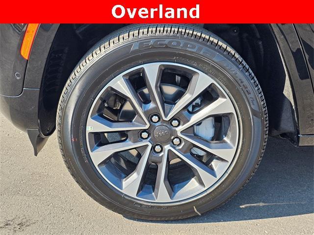 new 2025 Jeep Grand Cherokee car, priced at $58,749