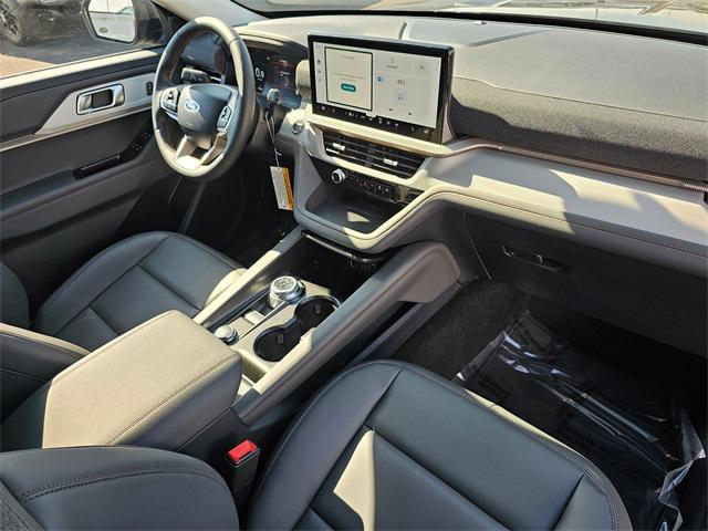 new 2025 Ford Explorer car, priced at $46,847