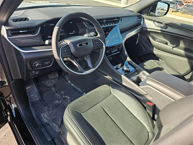 new 2025 Jeep Grand Cherokee car, priced at $42,749