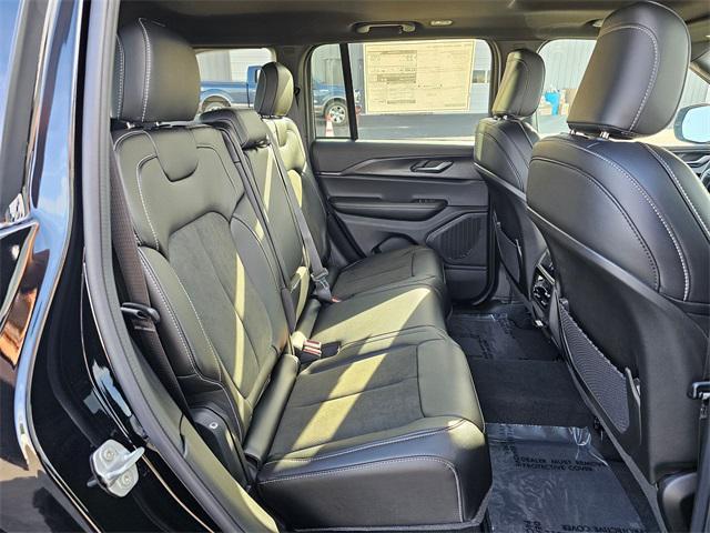 new 2025 Jeep Grand Cherokee car, priced at $42,749