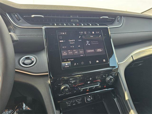 new 2025 Jeep Grand Cherokee car, priced at $42,749