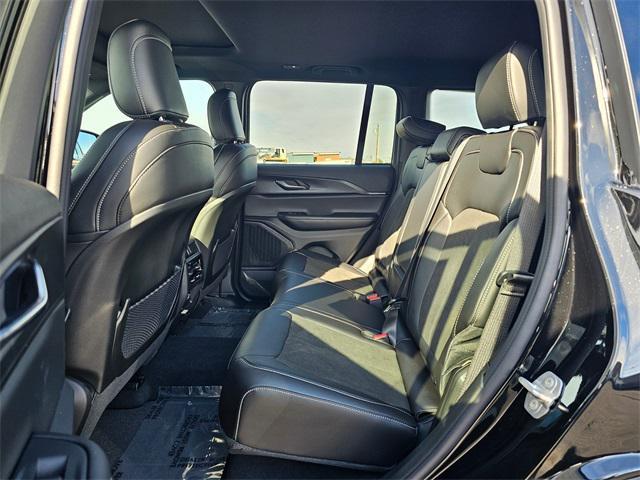 new 2025 Jeep Grand Cherokee car, priced at $42,749