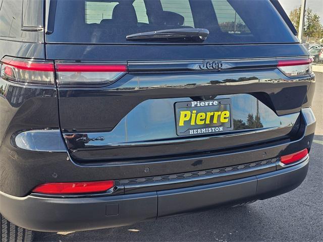 new 2025 Jeep Grand Cherokee car, priced at $42,749