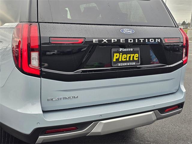 new 2025 Ford Expedition car, priced at $92,605