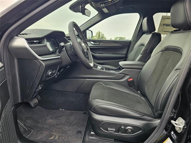 new 2025 Jeep Grand Cherokee L car, priced at $47,232