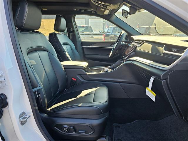 new 2025 Jeep Grand Cherokee L car, priced at $51,500