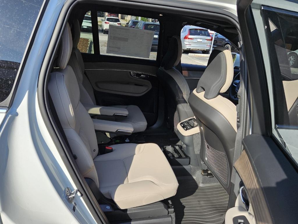 new 2025 Volvo XC90 car, priced at $70,125