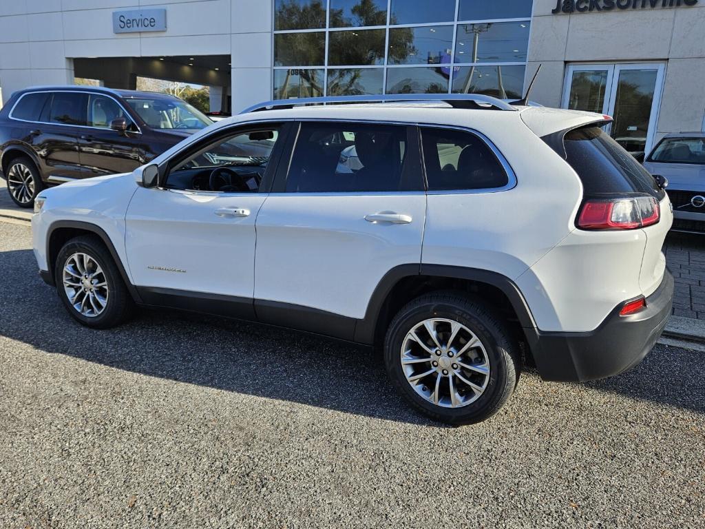 used 2019 Jeep Cherokee car, priced at $15,495