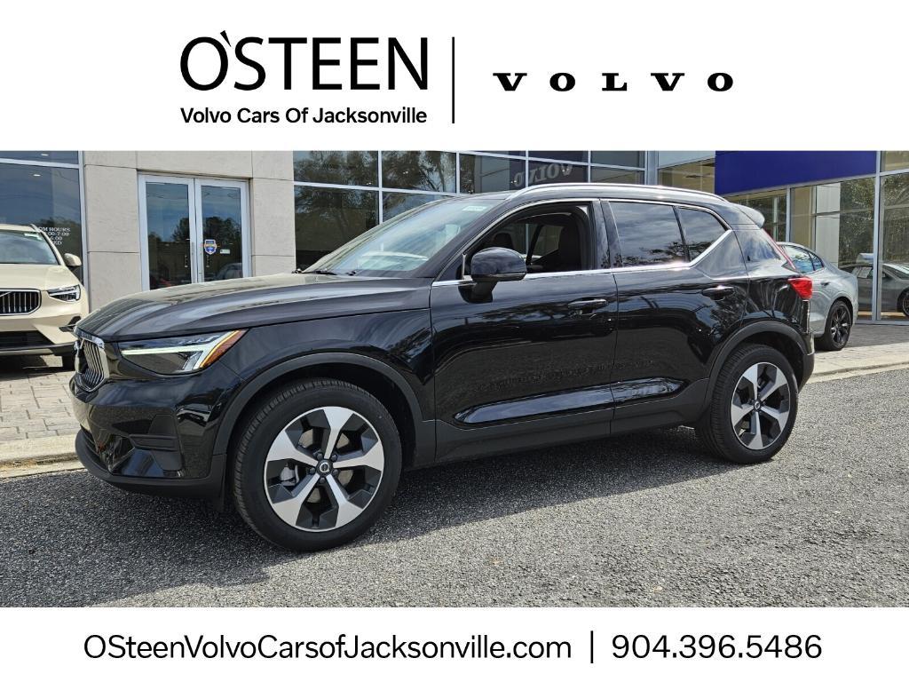 new 2025 Volvo XC40 car, priced at $45,465