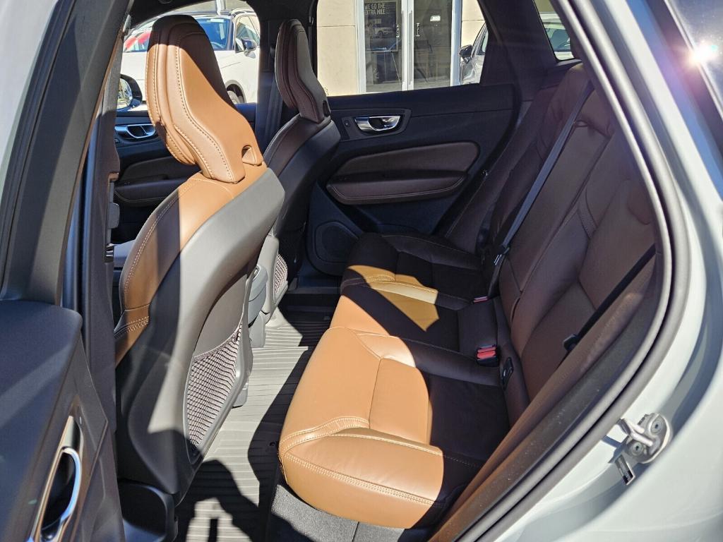 new 2025 Volvo XC60 car, priced at $59,085