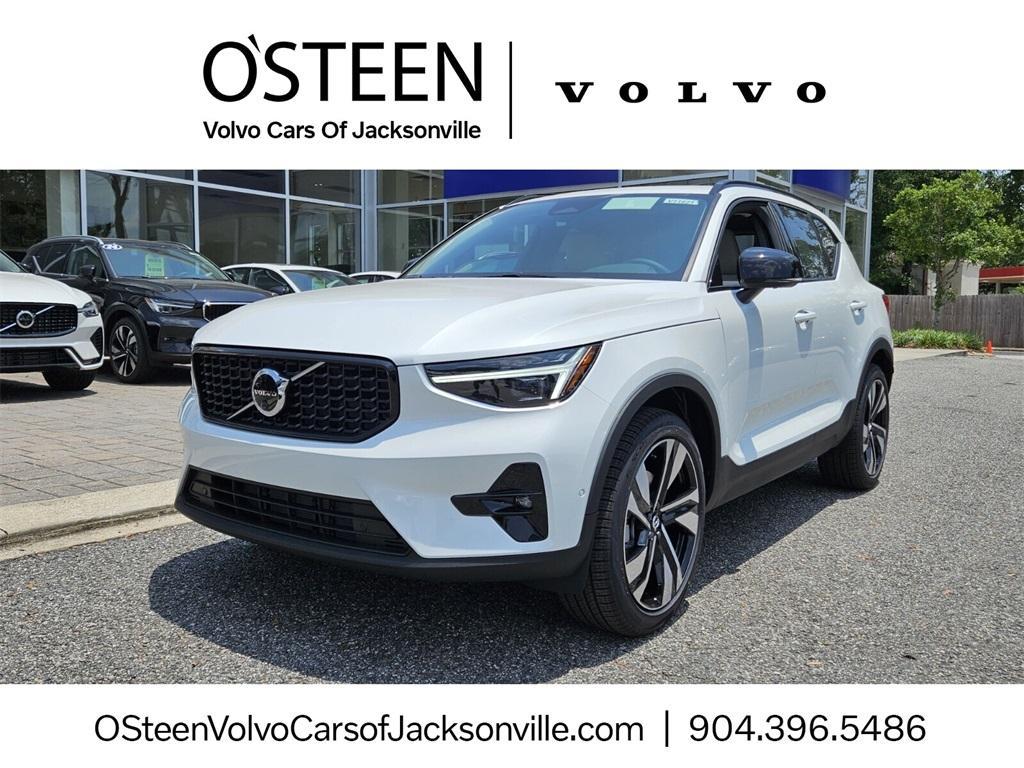 new 2025 Volvo XC40 car, priced at $49,810